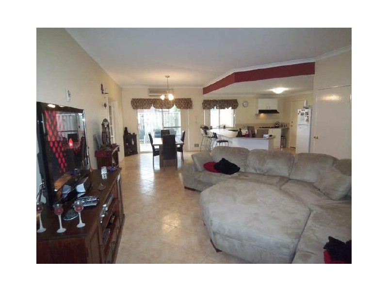 185 McLarty Rd, Halls Head WA 6210