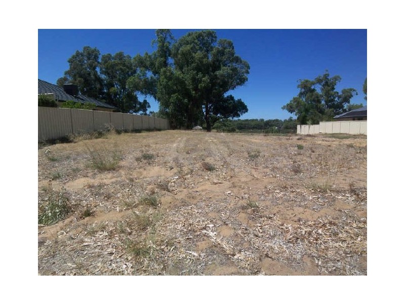 14 Nullewa Parkway, Lakelands WA 6210