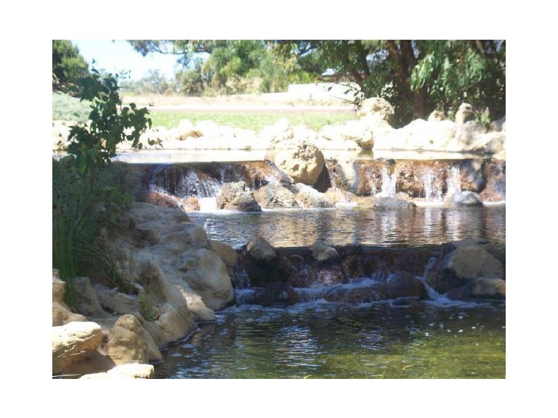 14 Nullewa Parkway, Lakelands WA 6210