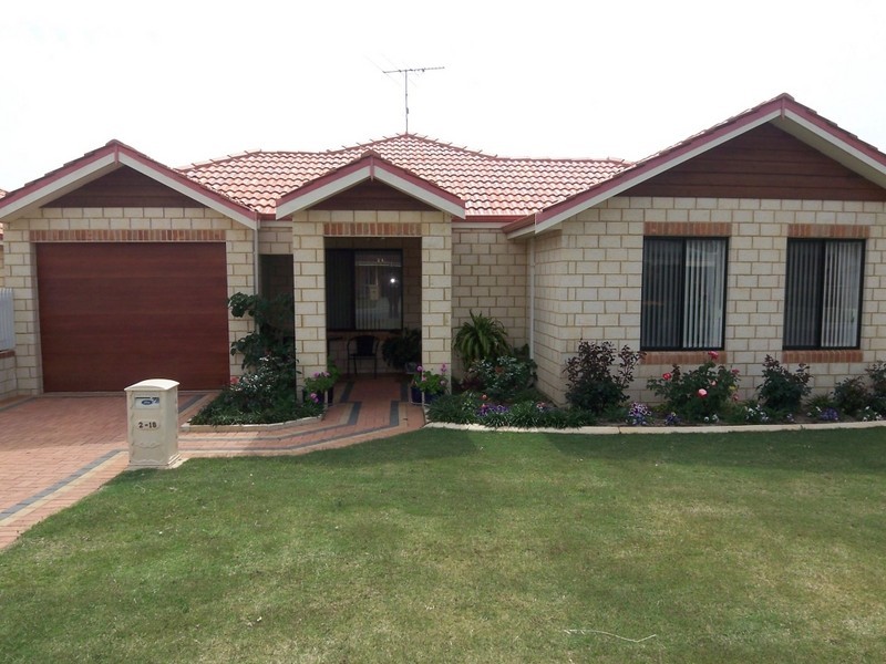 2/18 Blakeley Street, Mandurah WA 6210