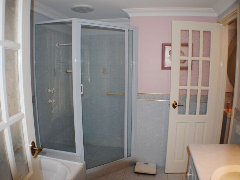 22 Leslie Street, Dudley Park WA 6210