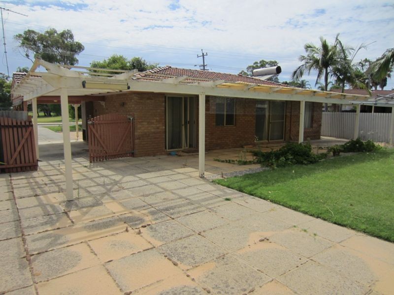 14 Zambesi Drive, Greenfields WA 6210