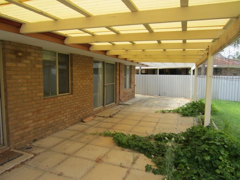 14 Zambesi Drive, Greenfields WA 6210