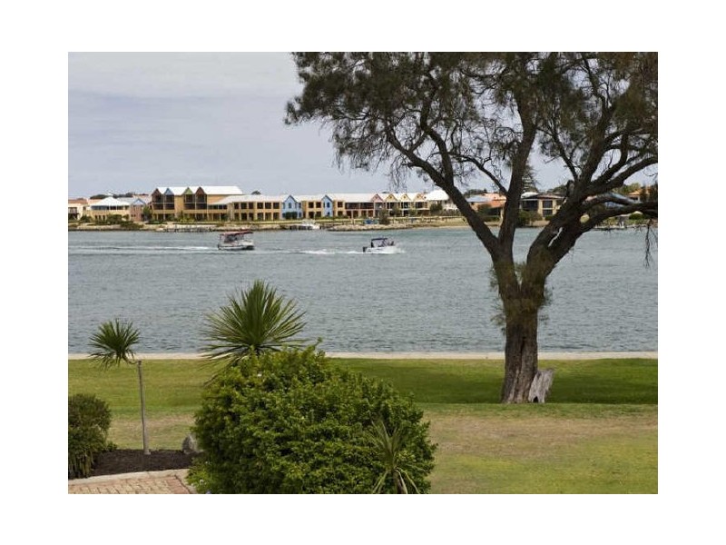 28/3 Leslie Street, Dudley Park WA 6210