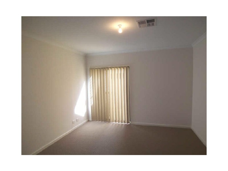 2/32 Churchill Avenue, Dudley Park WA 6210