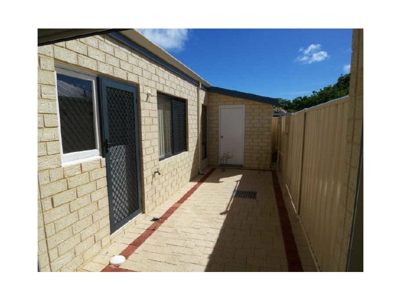 2/32 Churchill Avenue, Dudley Park WA 6210