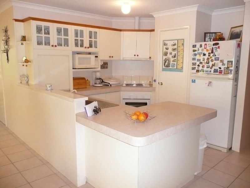 86 Templetonia Promenade, Halls Head WA 6210