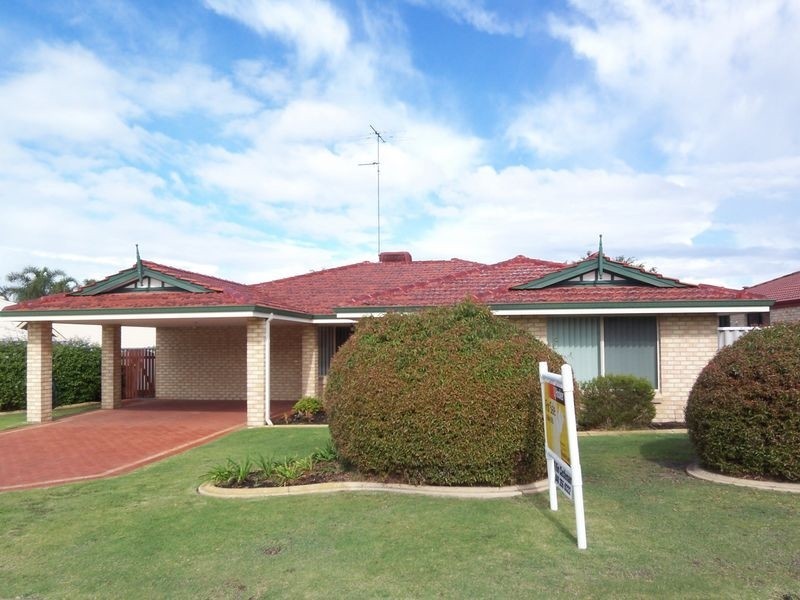 86 Templetonia Promenade, Halls Head WA 6210