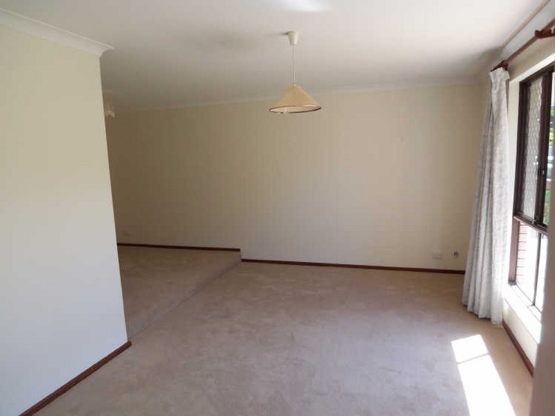 37 Glencoe Parade, Halls Head WA 6210