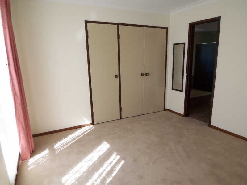 37 Glencoe Parade, Halls Head WA 6210