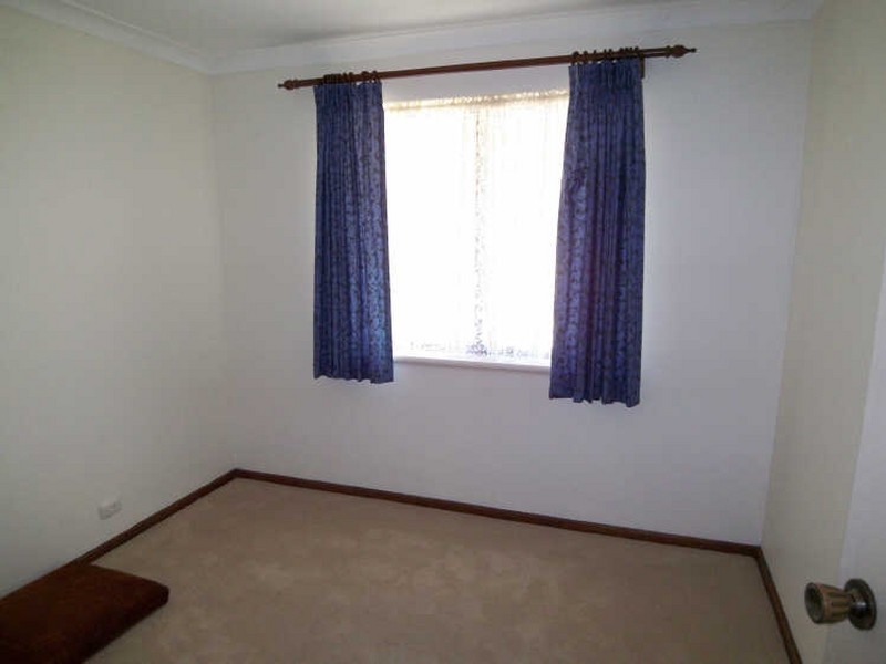 37 Glencoe Parade, Halls Head WA 6210