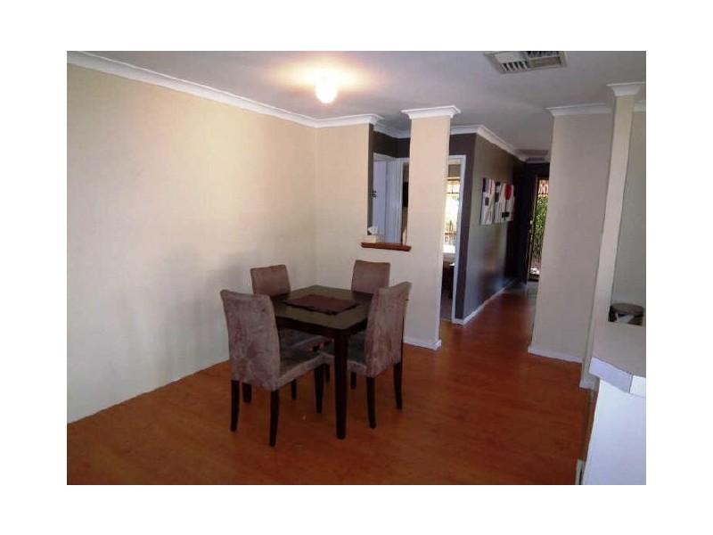 2 Durras Place, Dudley Park WA 6210