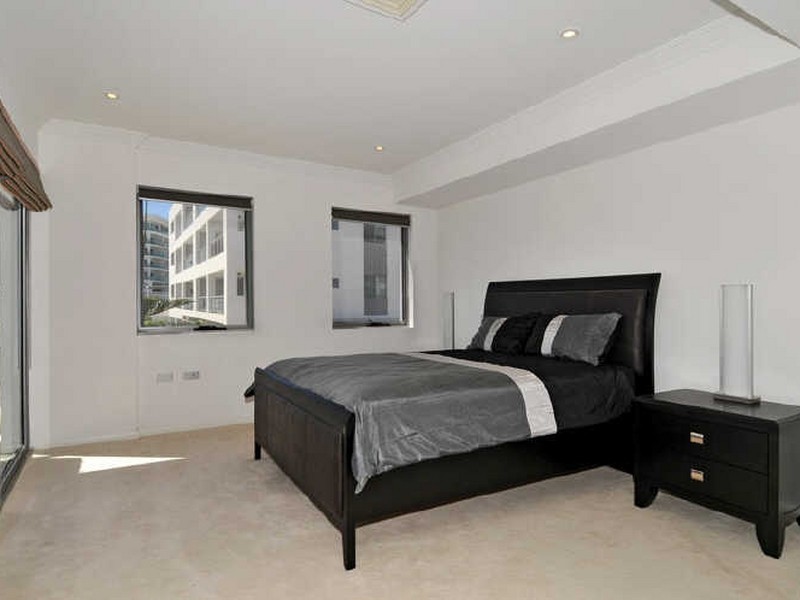 6/1 Breakwater Parade, Mandurah WA 6210