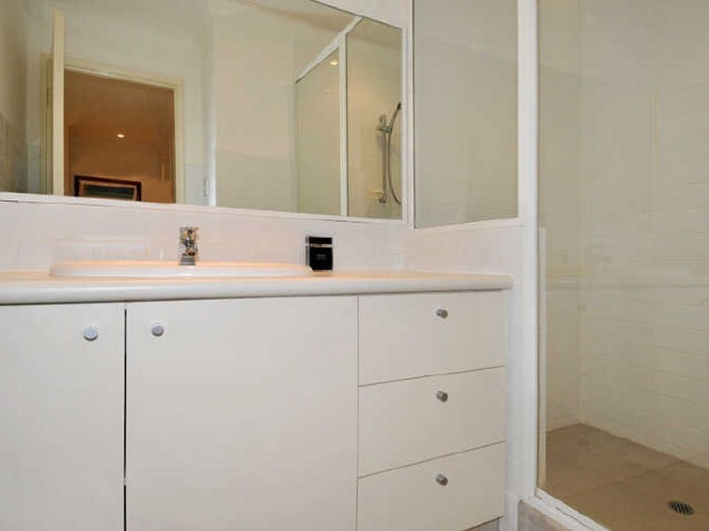 6/1 Breakwater Parade, Mandurah WA 6210