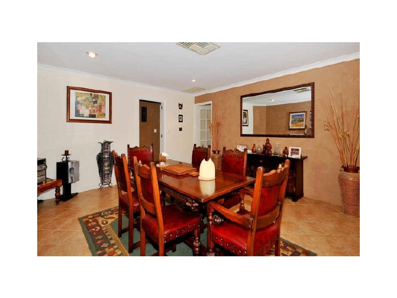 17 Castaway Cove, Halls Head WA 6210