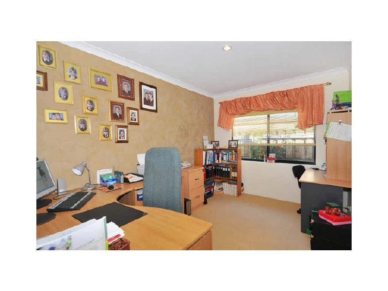 17 Castaway Cove, Halls Head WA 6210