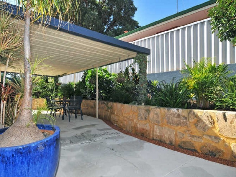 12 Gifford Rise, Meadow Springs WA 6210