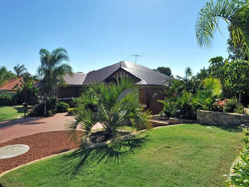 12 Gifford Rise, Meadow Springs WA 6210