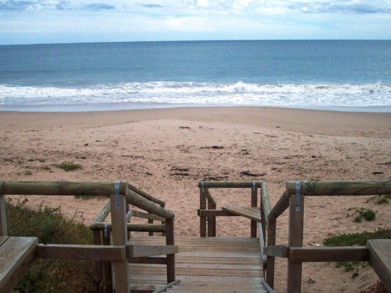 8 Harvest Chase, Madora Bay WA 6210