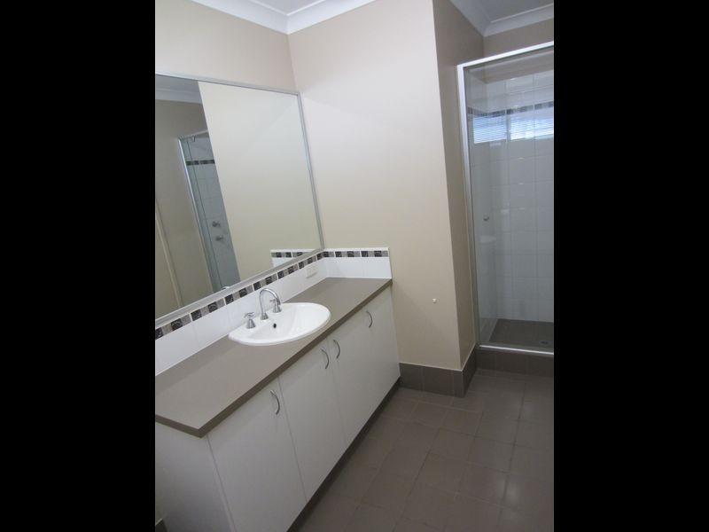 26 Sequin Close, Meadow Springs WA 6210