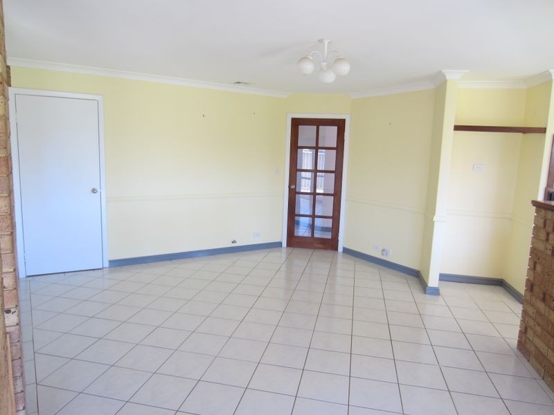 24 Peron Place, San Remo WA 6210