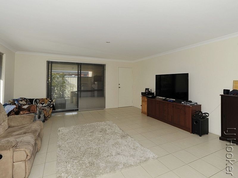 293 Pebble Beach Boulevard, Meadow Springs WA 6210