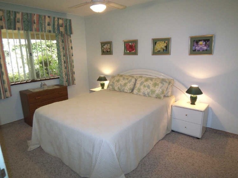 4 Barrow Rise, Greenfields WA 6210