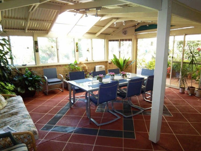 4 Barrow Rise, Greenfields WA 6210