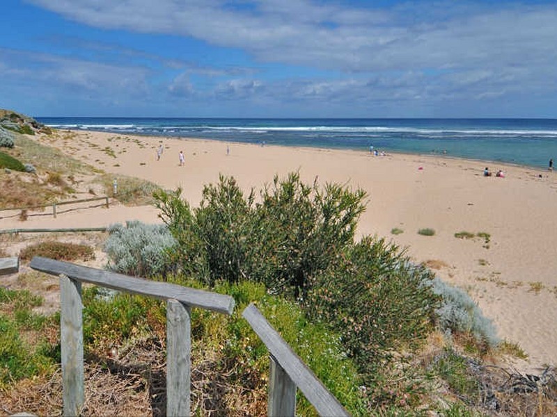 22 Mandjar Lane, Wannanup WA 6210