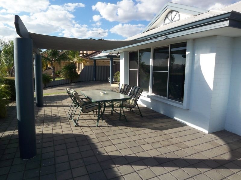 28 Hamilton Way, Barragup WA 6210