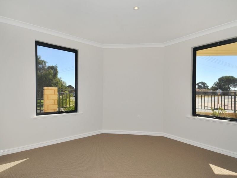 1/5 Hackett Street, Mandurah WA 6210