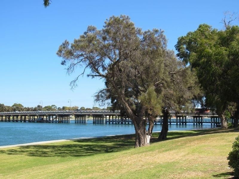 14/3 Leslie Street, Dudley Park WA 6210