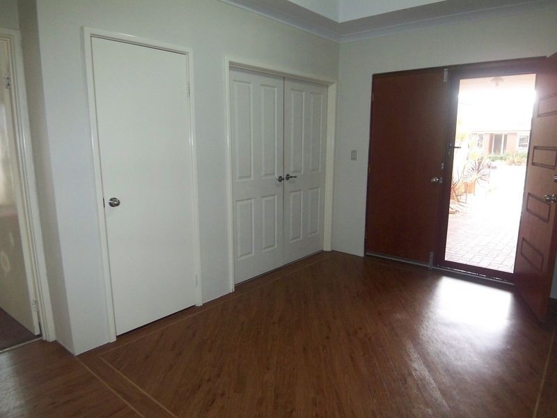 10 Jester Parkway, Meadow Springs WA 6210