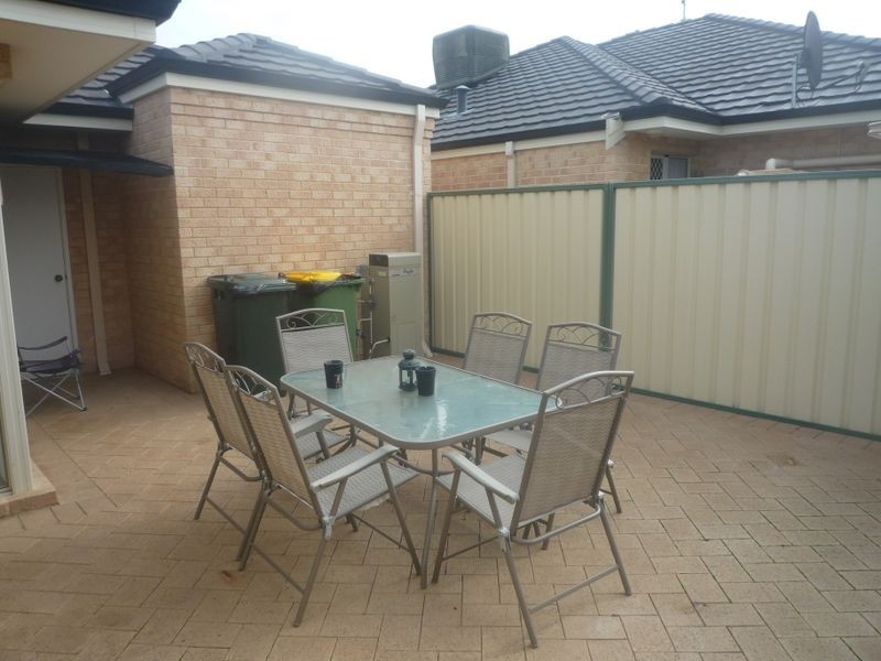 2/37 Gibson Street, Mandurah WA 6210