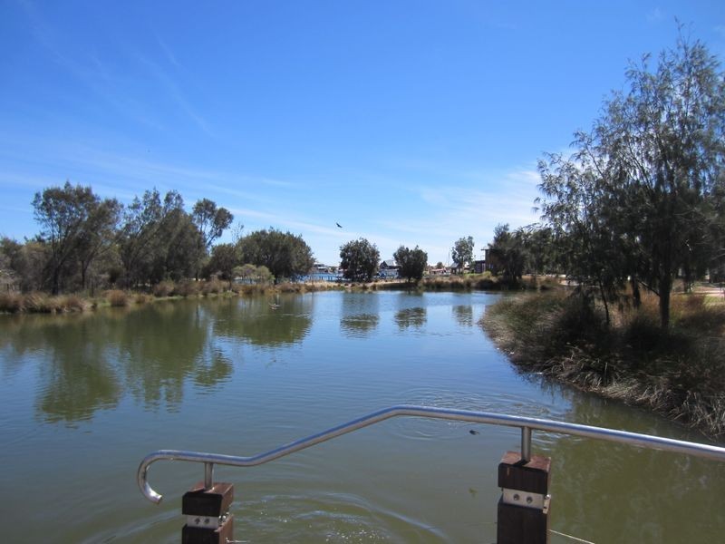 3 Vlamingh Gate, Dudley Park WA 6210