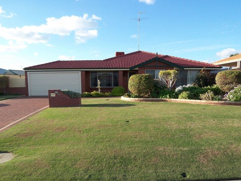 42 Admiralty Crescent, Halls Head WA 6210