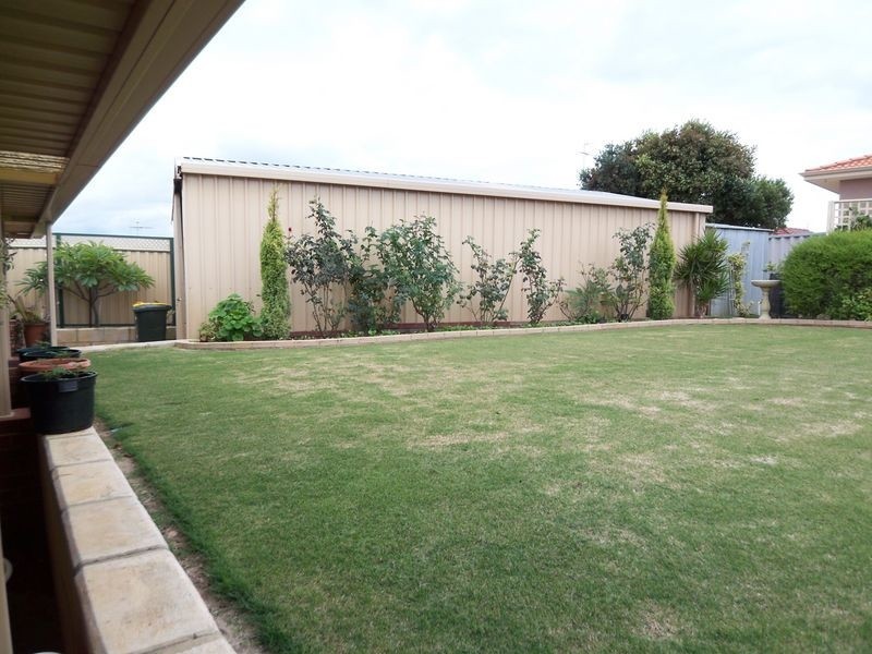 42 Admiralty Crescent, Halls Head WA 6210