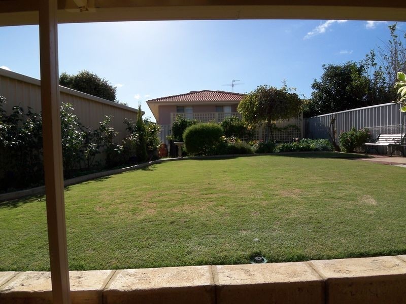 42 Admiralty Crescent, Halls Head WA 6210