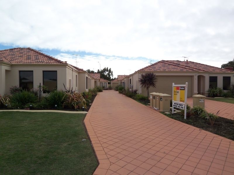 4/12 Binnar Court, Erskine WA 6210