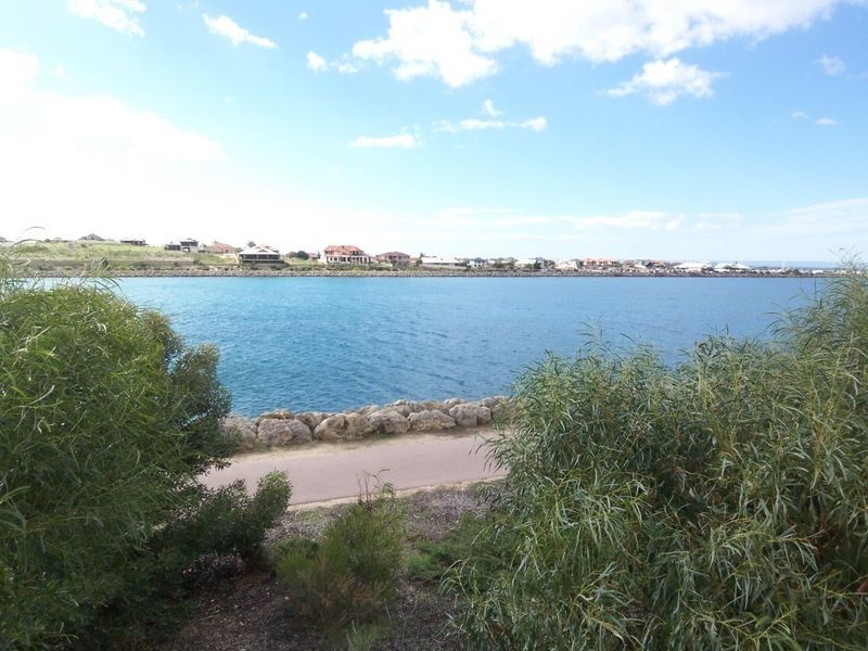 28 Moorburg Drive, Dawesville WA 6211