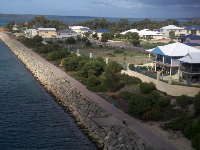 28 Moorburg Drive, Dawesville WA 6211