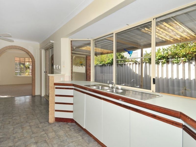 1/27 Service Street, Mandurah WA 6210