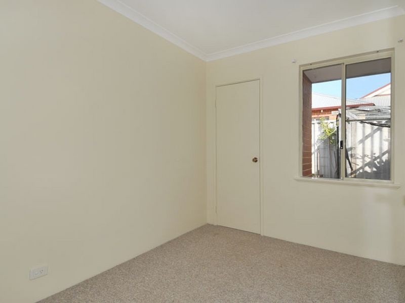 1/27 Service Street, Mandurah WA 6210