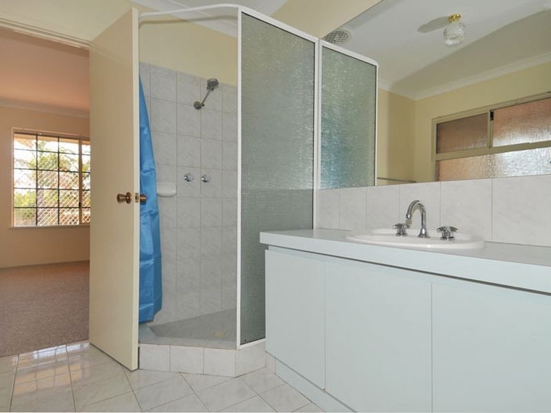 1/27 Service Street, Mandurah WA 6210