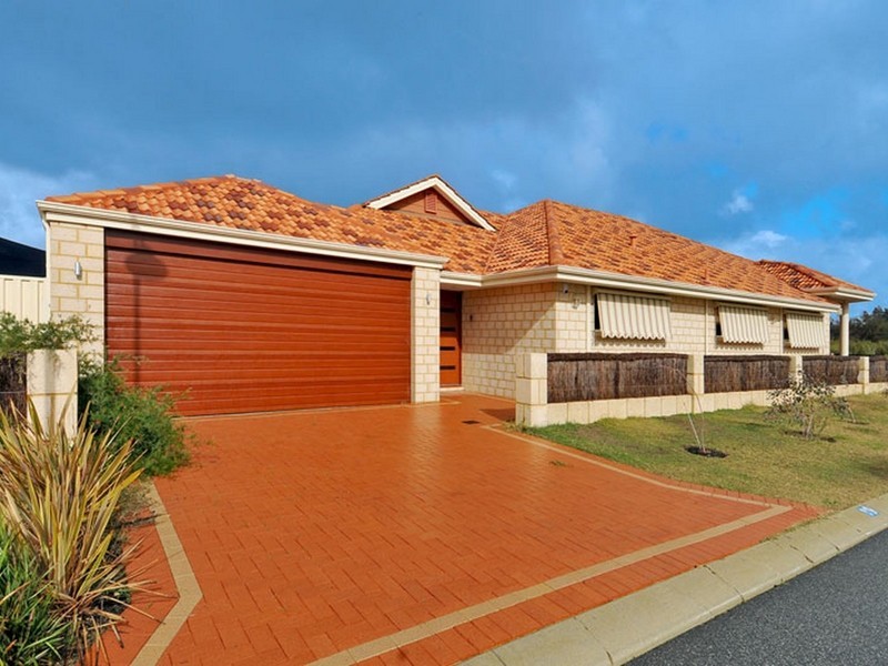 89 Darwin Terrace, Dudley Park WA 6210