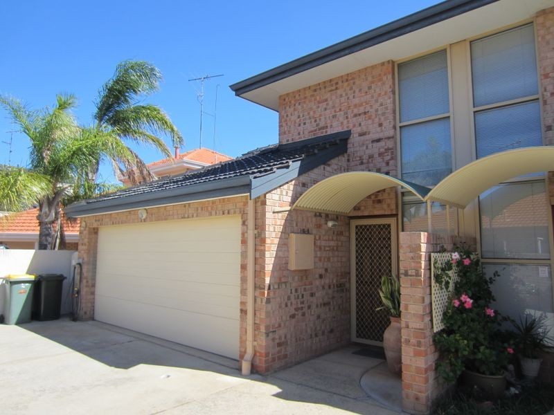 11a Donnelly Gardens, Dudley Park WA 6210