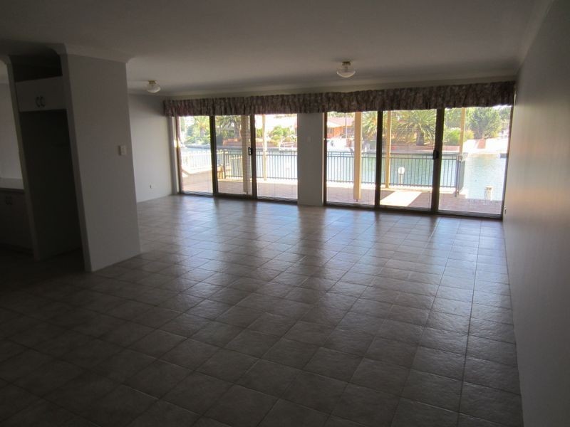 11a Donnelly Gardens, Dudley Park WA 6210