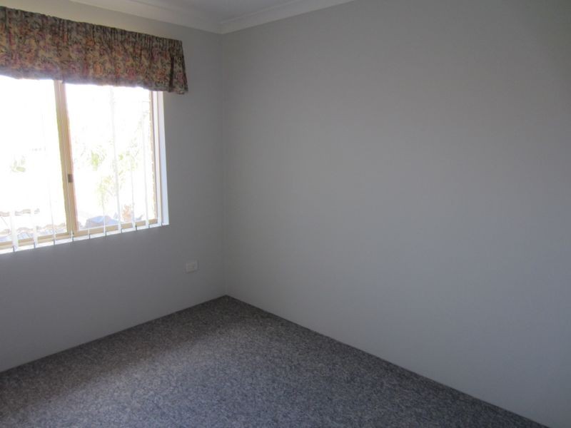 11a Donnelly Gardens, Dudley Park WA 6210