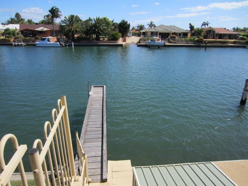 11a Donnelly Gardens, Dudley Park WA 6210