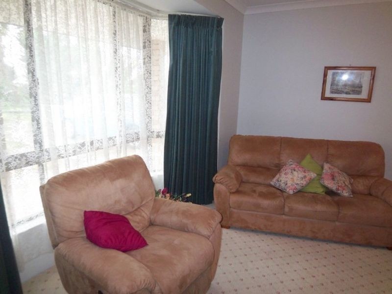 9 Barkley Place, Halls Head WA 6210